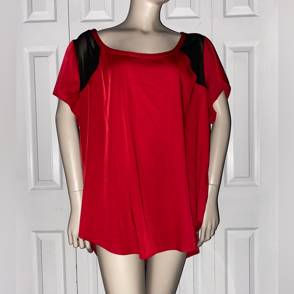 Torrid red and Black trim tunic top size 1